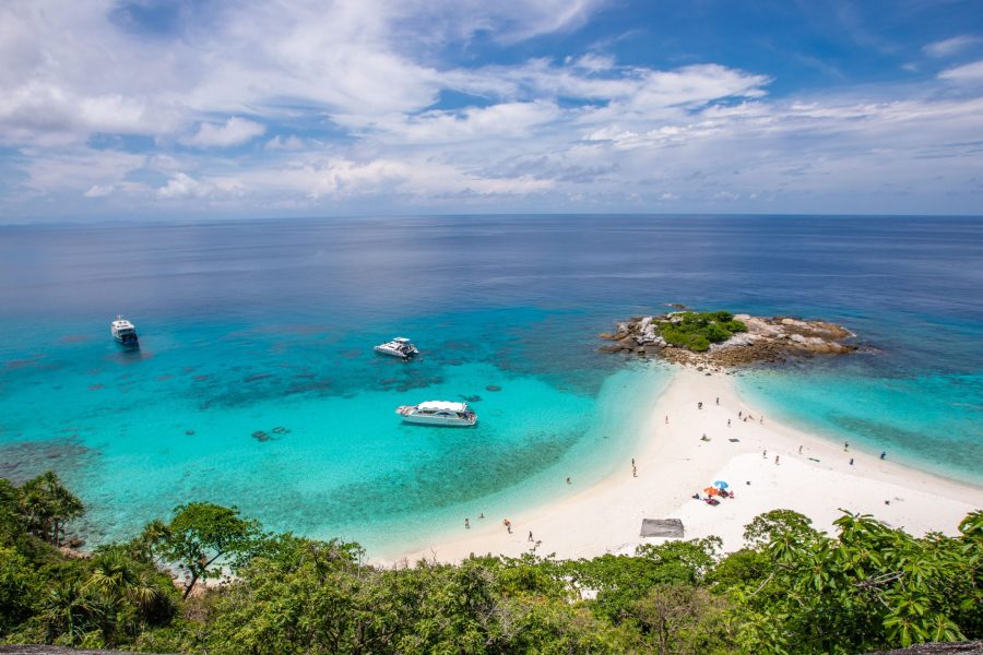 Raya Noi Island