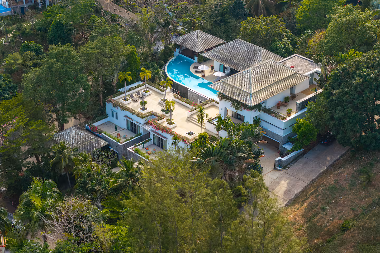 #V302 Aopor Villa 13 (Sha Lhotre Villa)