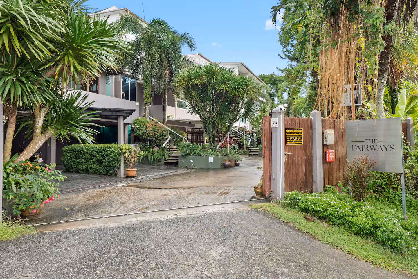 #V331 4BR The Fairways Villas No.8
